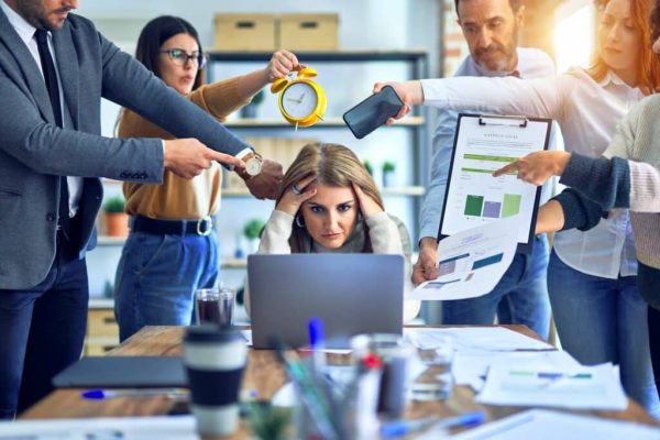 10 Cara Mengatasi Stres dan Tetap Termotivasi
