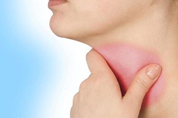 5 Kebiasaan Sehari-hari yang Bisa Merusak Tenggorokan 5 Kebiasaan Sehari-hari yang Bisa Merusak Tenggorokan